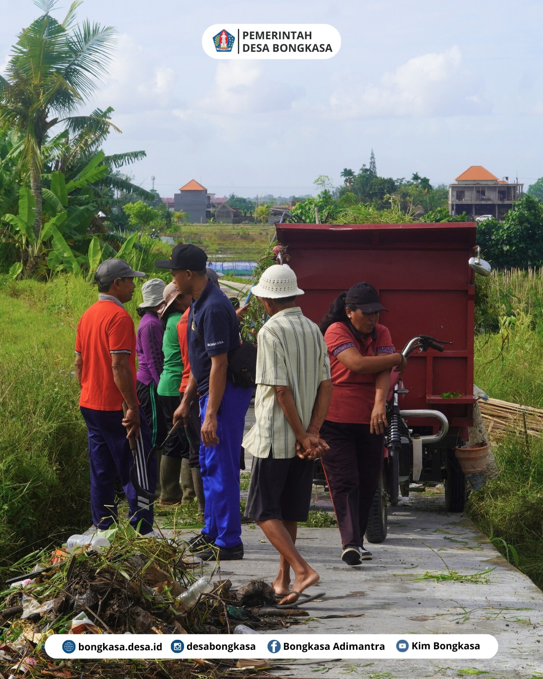 Kegiatan Gotong Royong Semesta Berencana Bersih Sampah